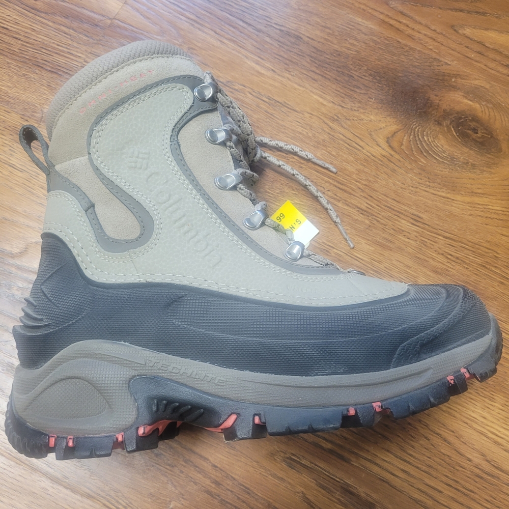 Columbia Women's Tan and Black Hiking Boots